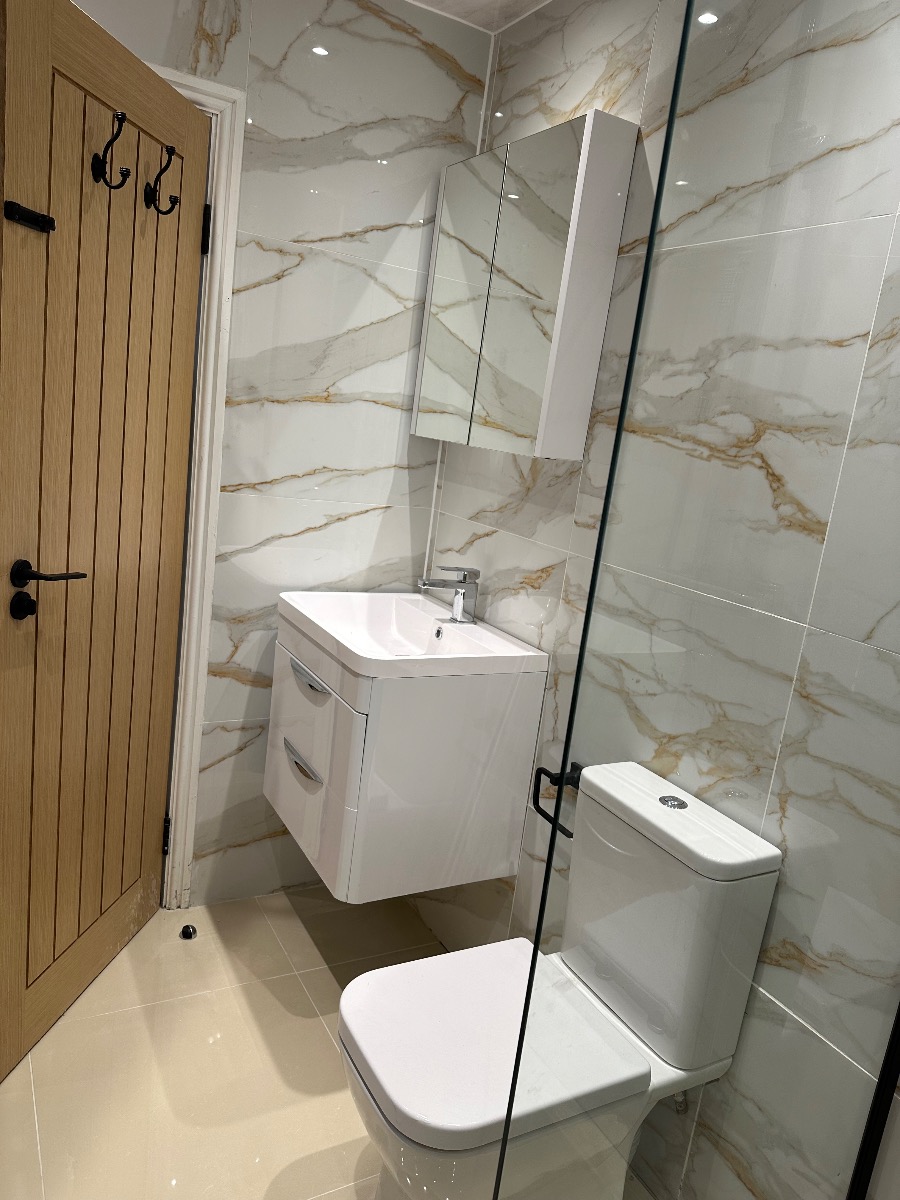 Bathroom Fitter: Image 3